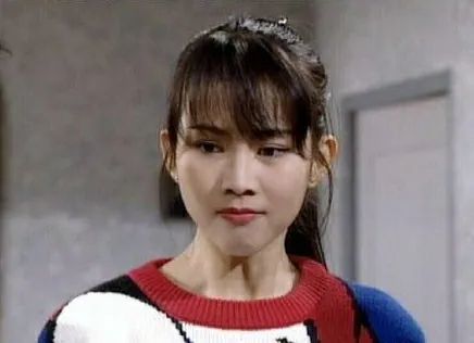 自黑、晒日常、说普通话,开启蔡少芬第1001种撒狗粮姿势