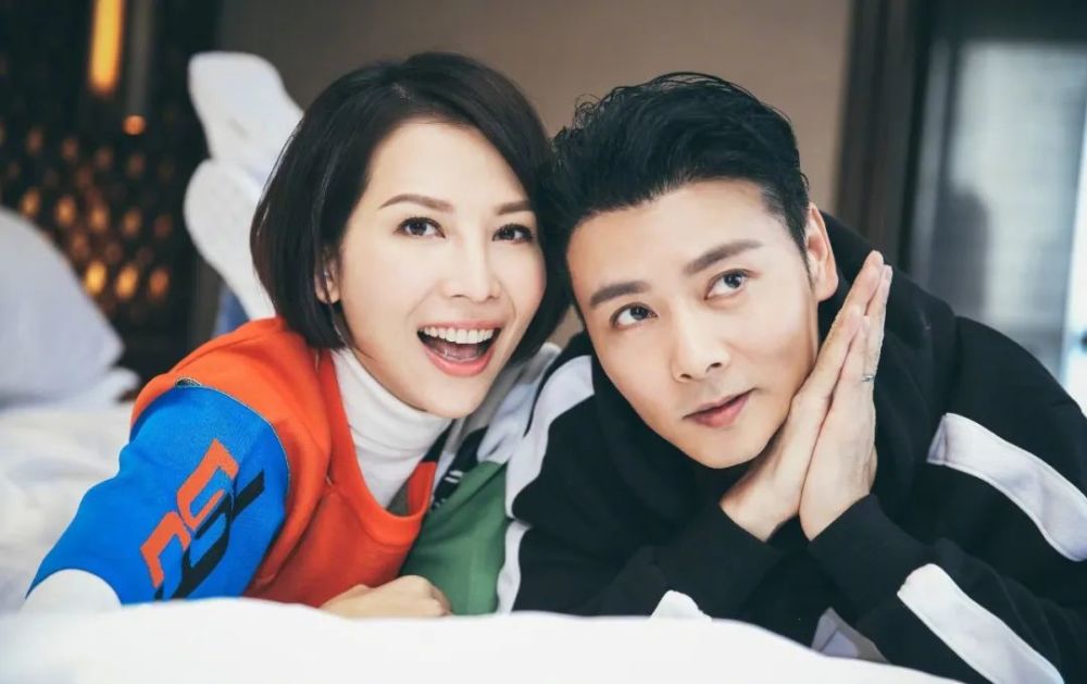 自黑、晒日常、说普通话,开启蔡少芬第1001种撒狗粮姿势