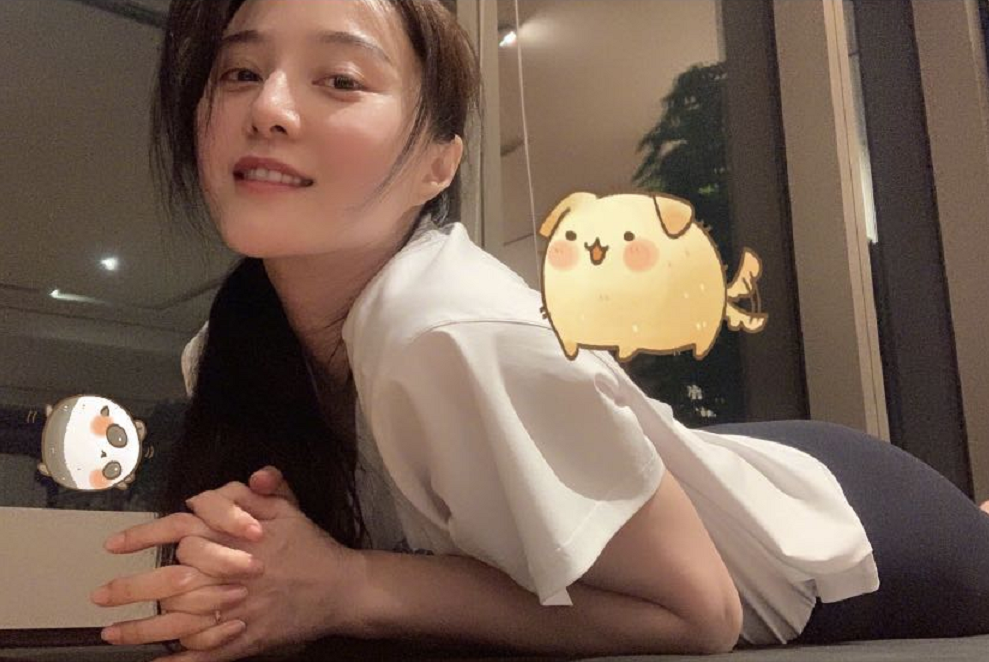 范冰冰有新恋情?晒素颜健身照一脸开心,左手无名指戒指抢镜