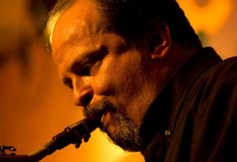 累计61位国外明星因新冠去世,最年轻者仅30岁