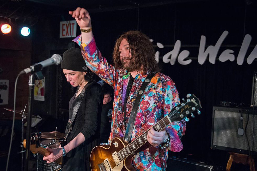 累计61位国外明星因新冠去世,最年轻者仅30岁