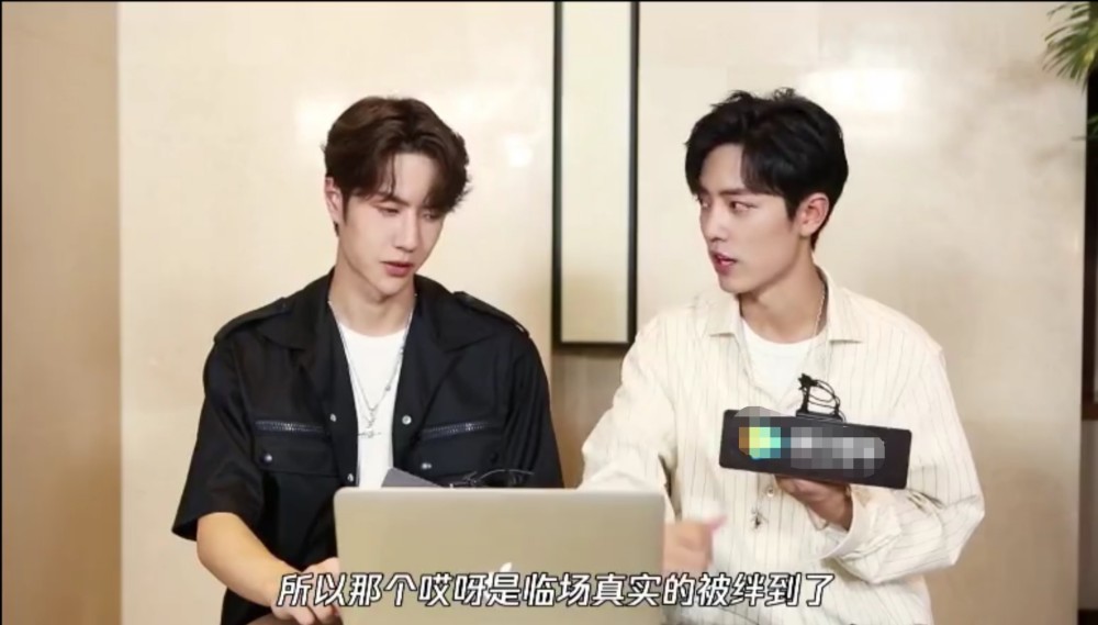 赛车手上线!车队官宣尹正王一博2020新赛季回归