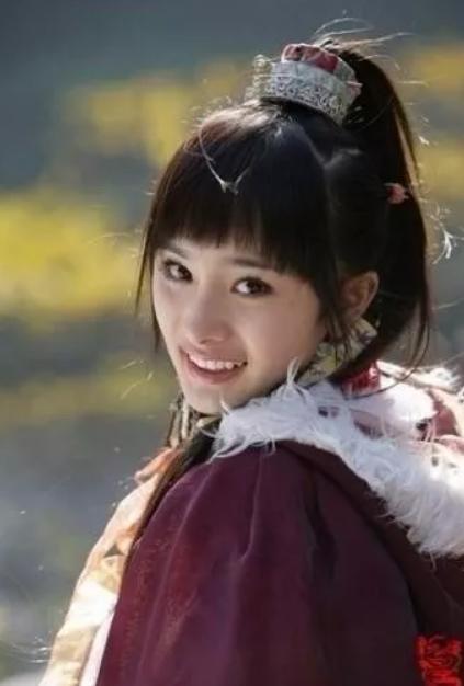 杨幂和魏大勋实锤来了!女顶流要是为爱掉粉,值得吗?