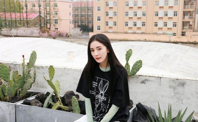 杨幂和魏大勋实锤来了!女顶流要是为爱掉粉,值得吗?