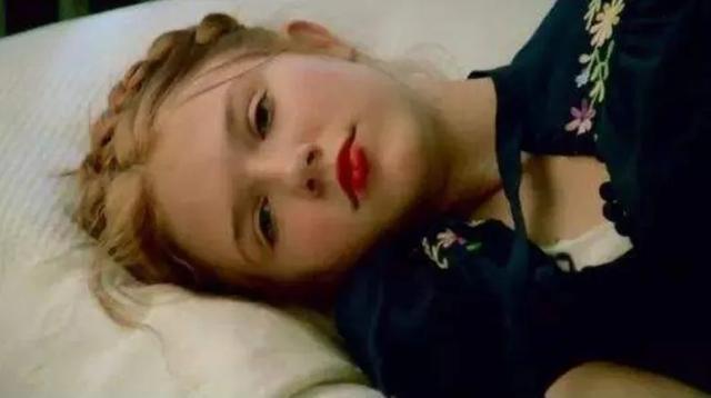 别用《洛丽塔》为罪恶洗白,它本来就是个恐怖故事