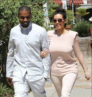 肯豆的妹妹,侃爷的小姨子,全球最年轻亿万富豪22岁的凯莉·詹娜