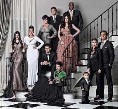 肯豆的妹妹,侃爷的小姨子,全球最年轻亿万富豪22岁的凯莉·詹娜