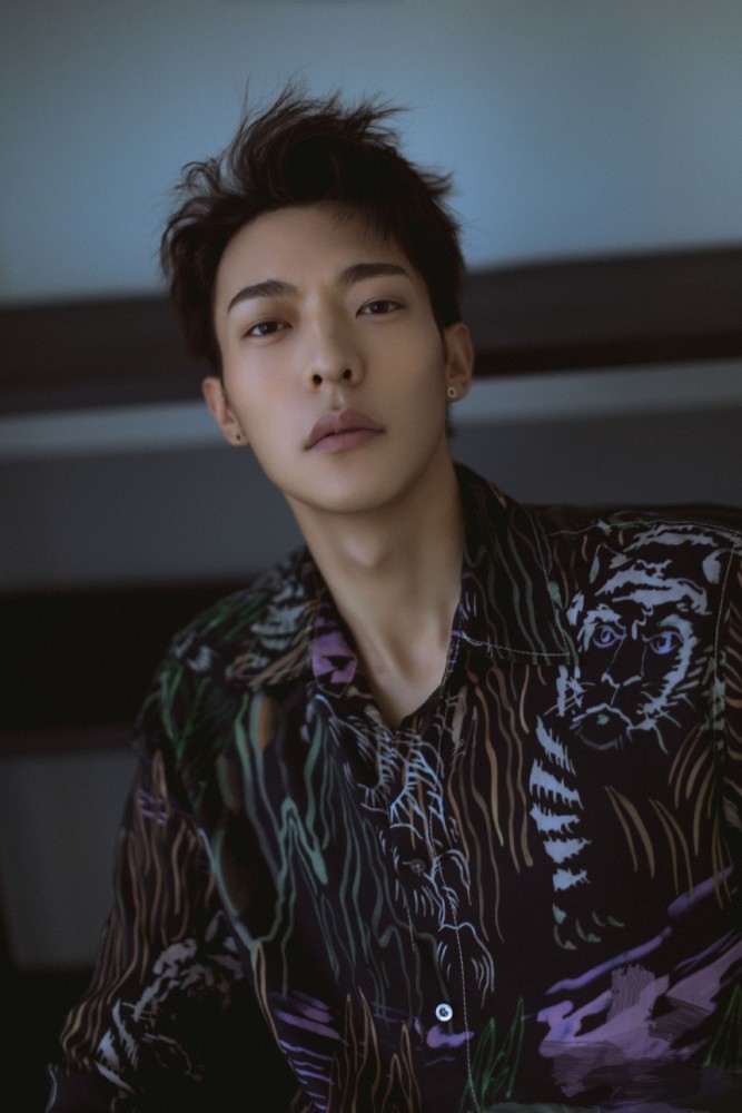 娱乐圈首例明星约架黑粉?卜凡发声回应:只是将律师函交给对方