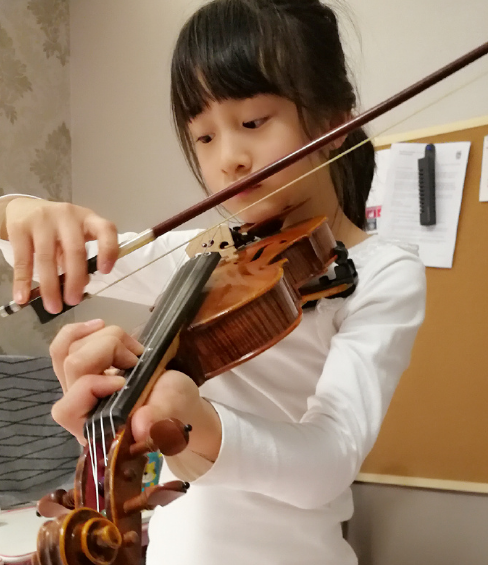 超像田亮!森碟和父母露面庆12岁生日,叶一茜捧起女儿脸幸福爆棚