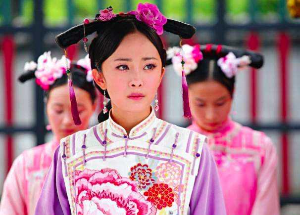 曝杨幂手上出现自残痕迹?粉丝澄清却受质疑,早年发言被扒引心疼