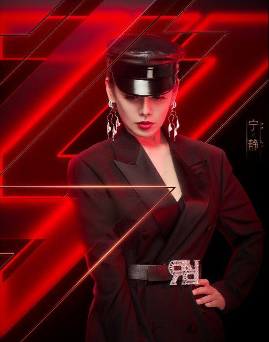 《乘风破浪的姐姐》阵容官宣完毕,张雨绮合影显眼,伊能静状态好