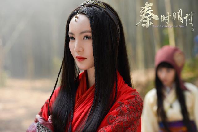 “北舞校花”金晨:两次解约失败险被雪藏,这次真能乘风破浪吗?