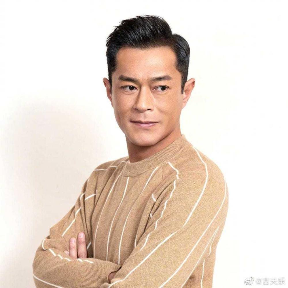 古天乐给基层演员发放资助金,众人发文感谢,还为古仔的感情担忧