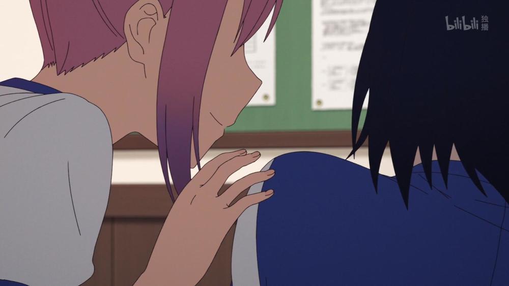 石上真男人!辉夜妈妈为女装石上来化妆,燕学姐正在连线!