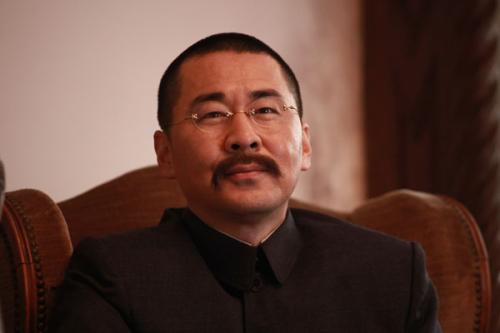 这题你肯定不会:陈建斌老师今年多少岁?