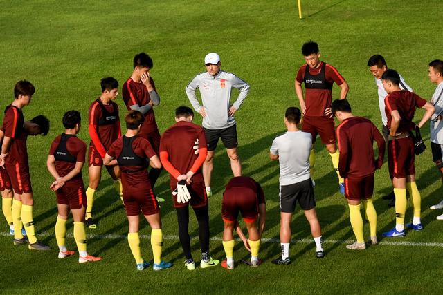 【转】揭秘中国放弃申办U23亚洲杯:亚足联强制捆绑 部分场馆无法使用