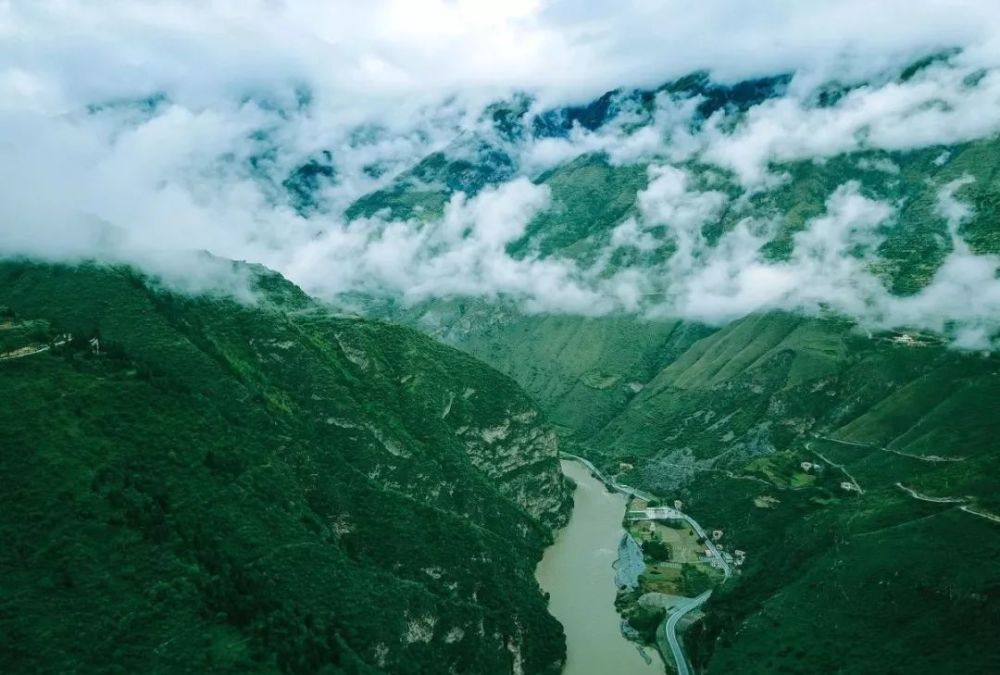 【转】2020最值得自驾的8条藏区天路