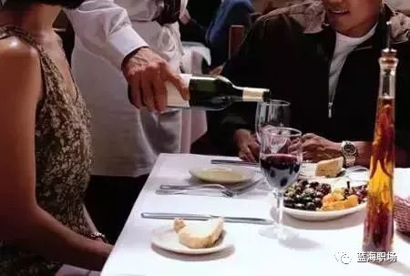 【转】宴会礼仪:酒桌上的礼仪和说话技巧