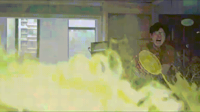 《我是余欢水》:中年人连崩溃都要选好时间