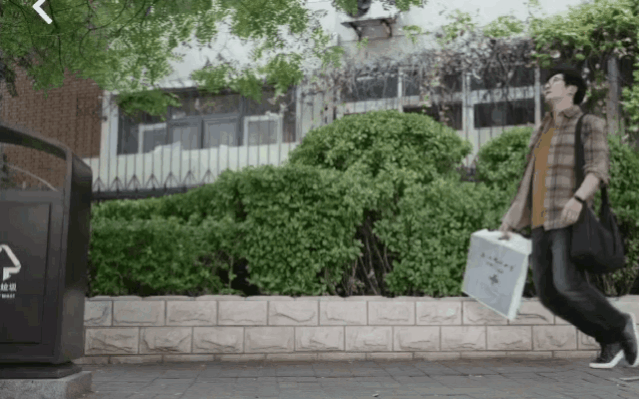 《我是余欢水》:中年人连崩溃都要选好时间