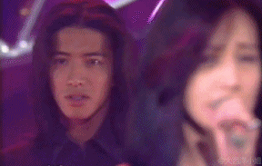 首晒合照撒狗粮、女儿直播做蛋糕,木村一家好像突然来到了人间!