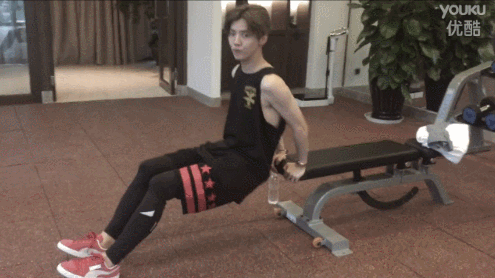 14岁黄多多都坚持健身,你还要胖罐子胖摔吗?