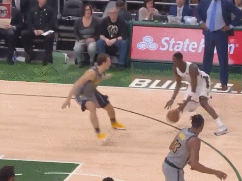 字母哥29+12米德尔顿27分 雄鹿胜步行者结束连败