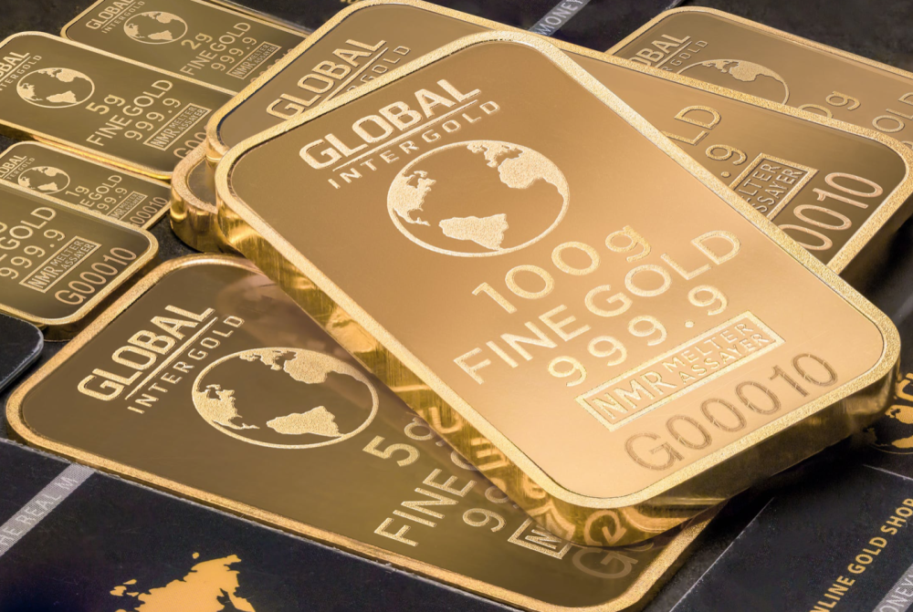 【转】甘当“大冤种”!金价跳水挡不住囤金热,深圳水贝人挤人