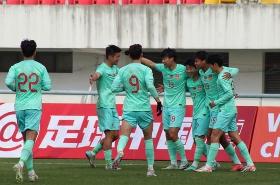 揭秘国奥破冰行动:重压下主动求变赛跑时间