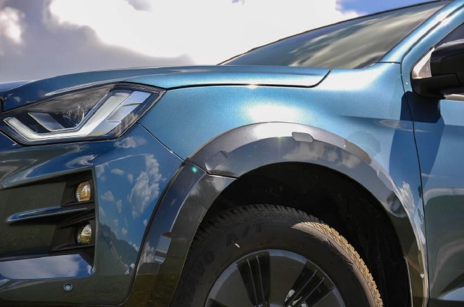 【萌喵】【转】皮卡也可以如此好开 试驾江西五十铃全新D-MAX V-CROSS