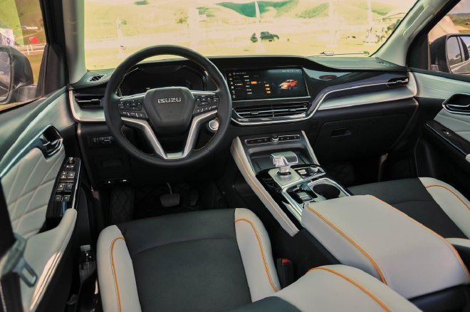 【萌喵】【转】皮卡也可以如此好开 试驾江西五十铃全新D-MAX V-CROSS