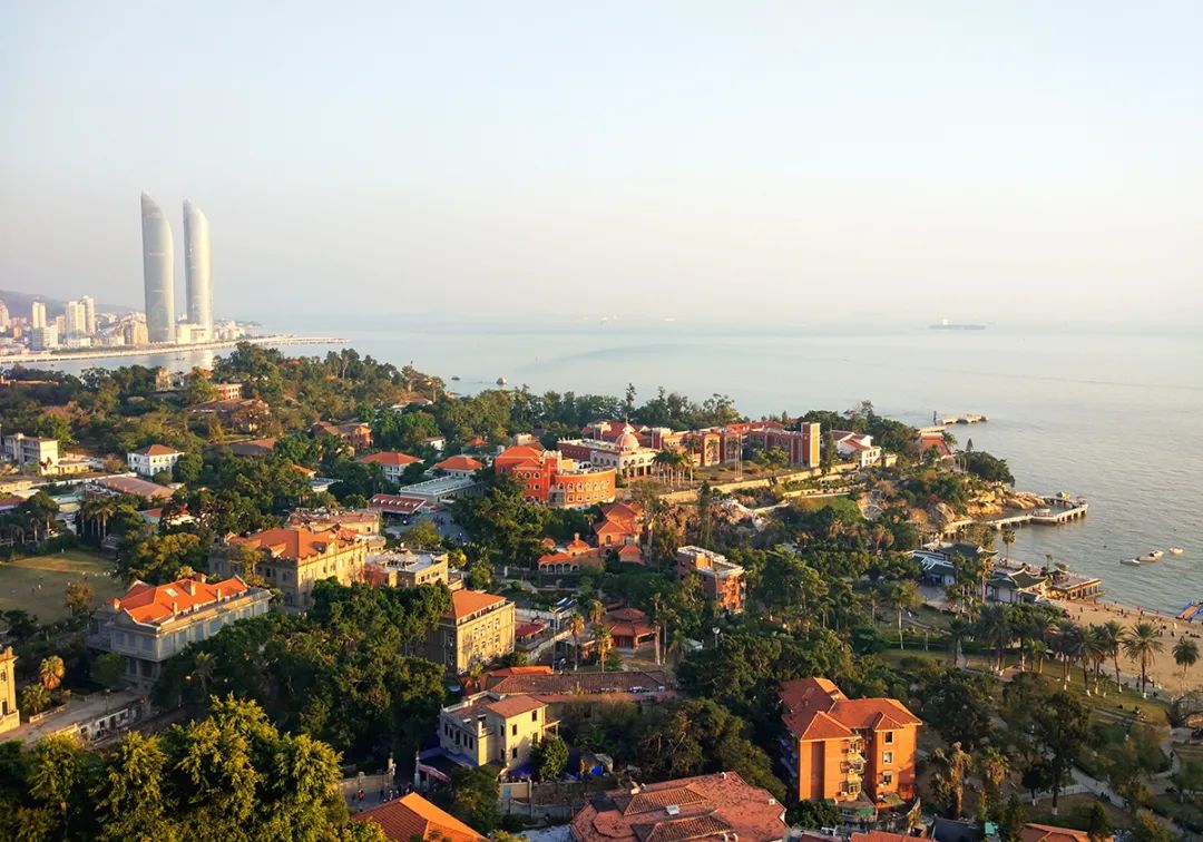 【萌喵】【转】一二手房成交量价齐跌!知名旅游城市下调二套房首付比例,200万房子可少付20万首付