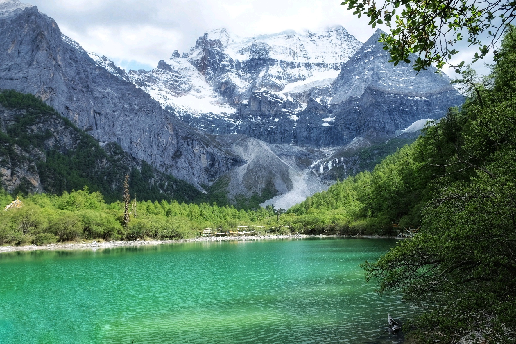 【转】稻城亚丁怎么去?四季景色有何不同?这篇攻略全告诉你