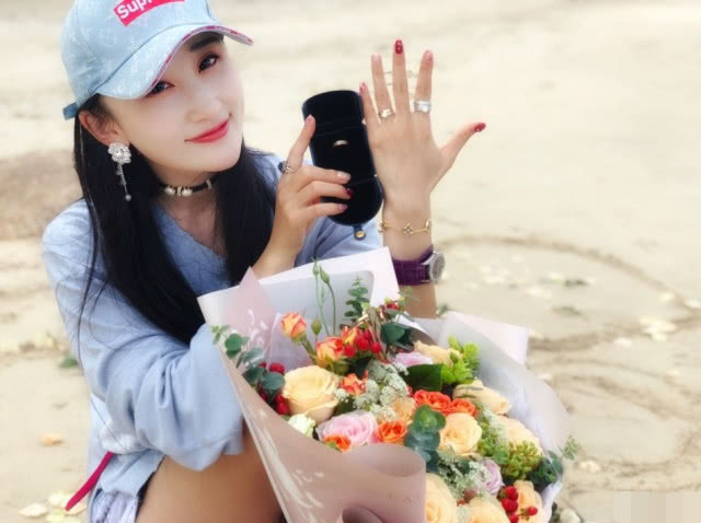 继田亮之后,体坛又一帅哥迎娶娱乐圈小花!网友:干了这波狗粮!