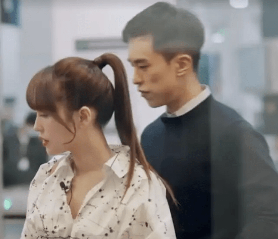 金莎,捆绑你事业和爱情的不是39岁,而是你丢不掉的少女心