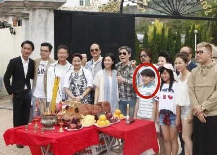 这个TVB童星长大了!3岁出道10岁霸屏,今18岁撞脸吴彦祖
