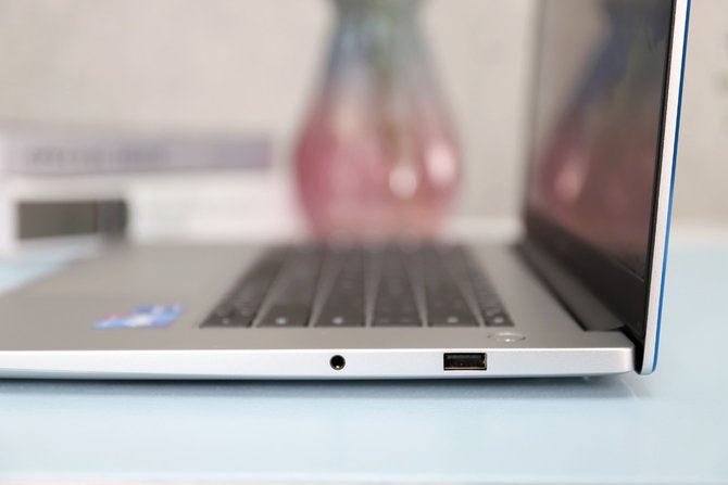 多屏协同再升级!荣耀 MagicBook 15全面屏轻薄本评测
