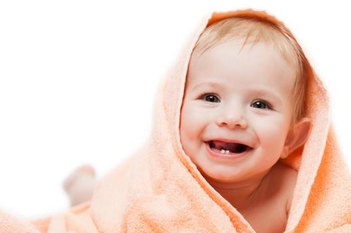 【花资】【转】宝宝被喂养过度的3种“表现”,家长要多注意,以免影响到宝宝