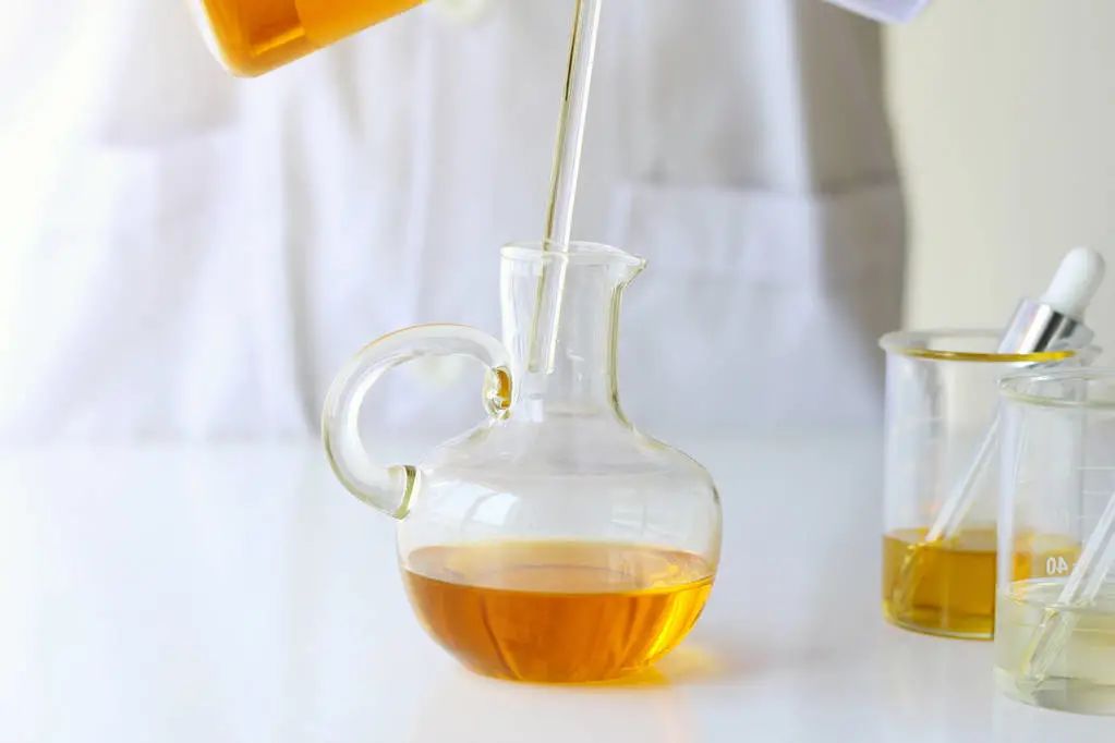 【时尚】【转】精油最佳使用时间和方法:护肤效果翻倍!