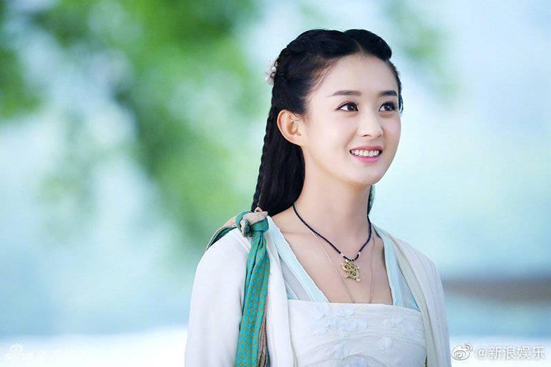 郑爽出演电影《花千骨》遭粉丝反对,并开始脱粉抵制,宁缺毋滥