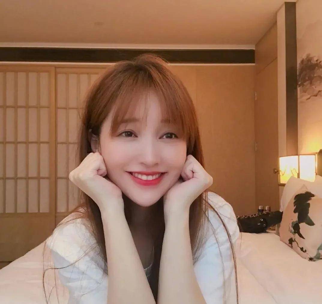 金莎,捆绑你事业和爱情的不是39岁,而是你丢不掉的少女心