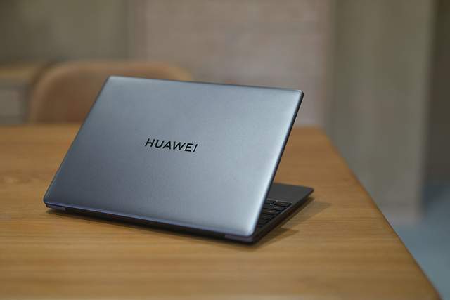 华为MateBook13 2021开箱:1.3公斤办公小钢炮