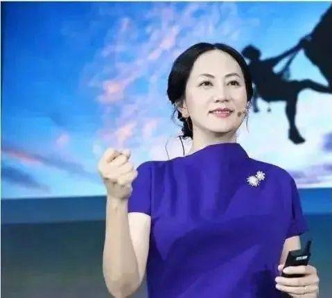 还想出道吗?比起同父异母姐姐,姚安娜不得人心,因为输在这3点
