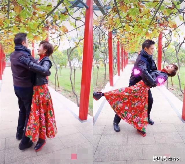 72岁夏台凤满头白发,练空中瑜伽身材紧致,二婚嫁小25岁老公