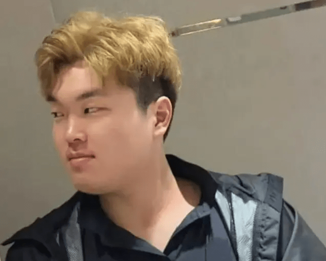 瑞士轮首轮对决开启!BLG能否逃脱全华班魔咒?