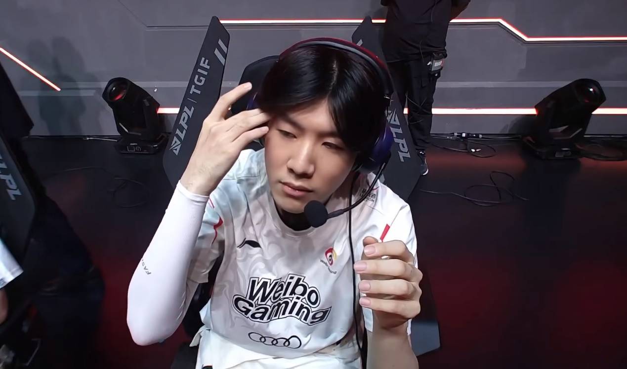 S13:想击败Faker,不能太重视下路,Ruler采访透露,JDG犯下大错