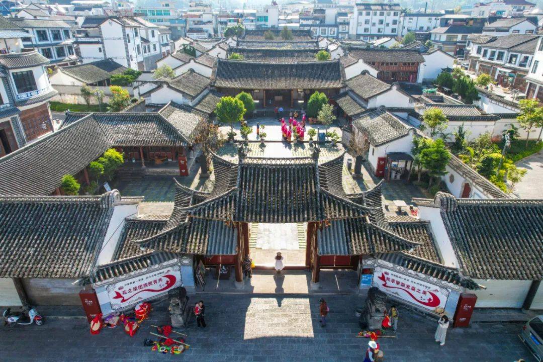 【转】除了三亚和版纳,中国还有一座边境城市非常适合过冬,人少物价低