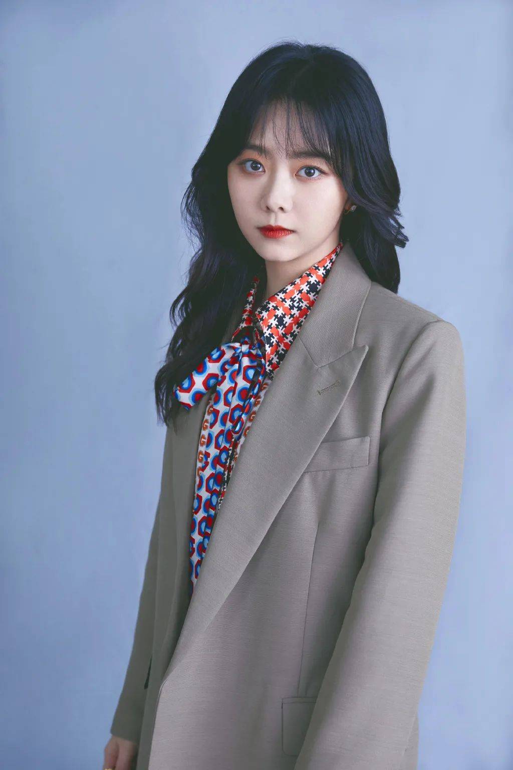 一张藏年龄的娃娃脸 不作妖有演技 谭松韵值得赞美!