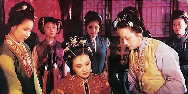 元春怀上龙胎,却成了荣国府不能说的秘密