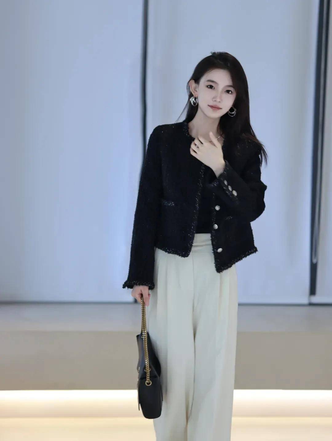 【时尚】【转】早秋季节必备的5款时尚单品,简约时髦又显气质,优雅女人都爱穿